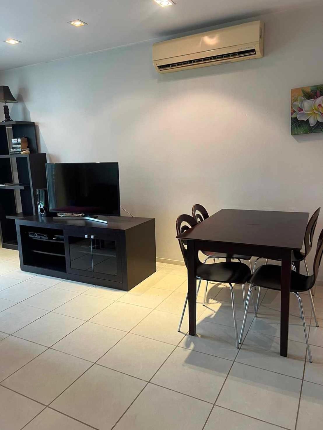 Seaview Condominium B15 Rayong Esterno foto