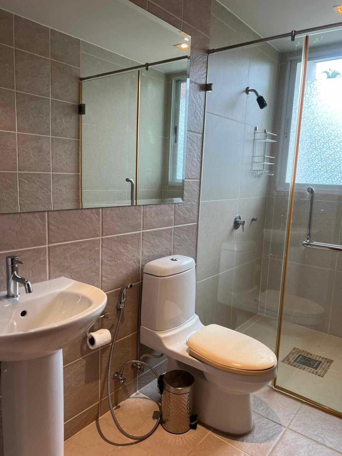 Seaview Condominium B15 Rayong Esterno foto