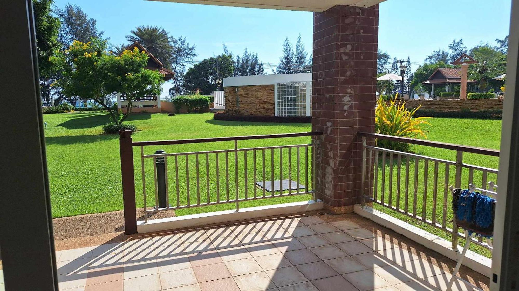 Seaview Condominium B15 Rayong Esterno foto