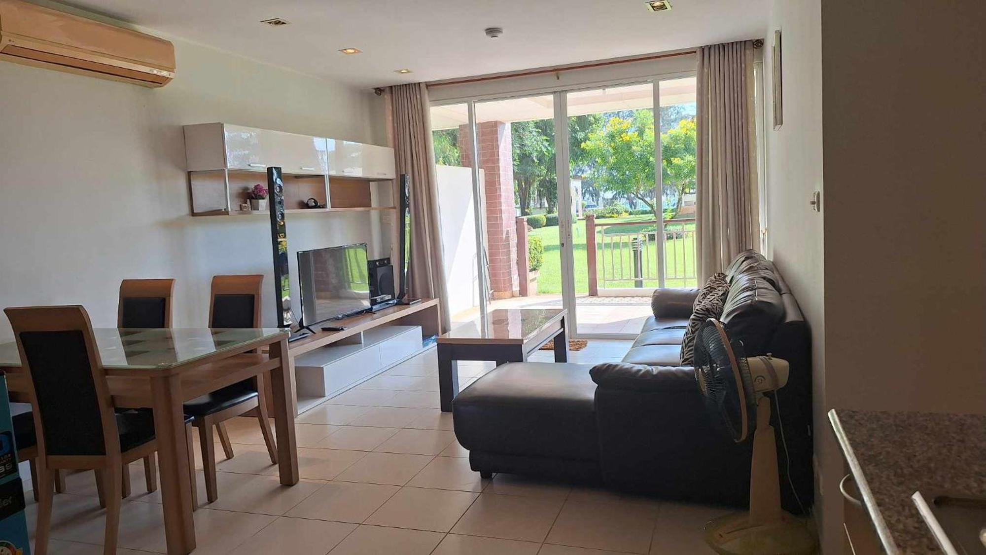 Seaview Condominium B15 Rayong Esterno foto