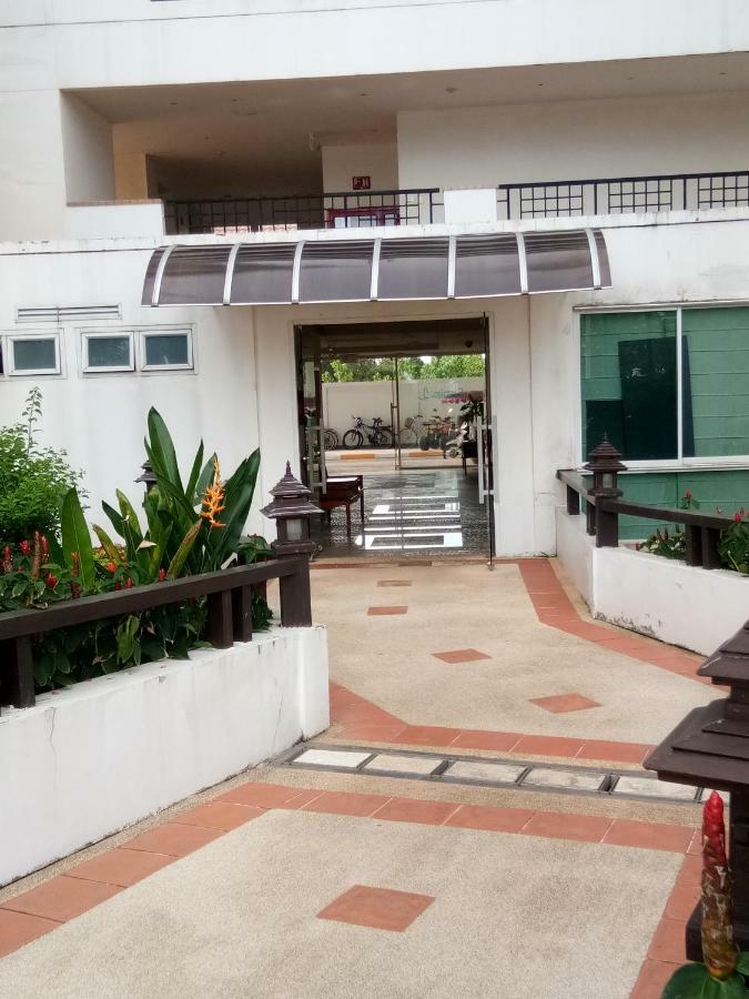 Seaview Condominium B15 Rayong Esterno foto