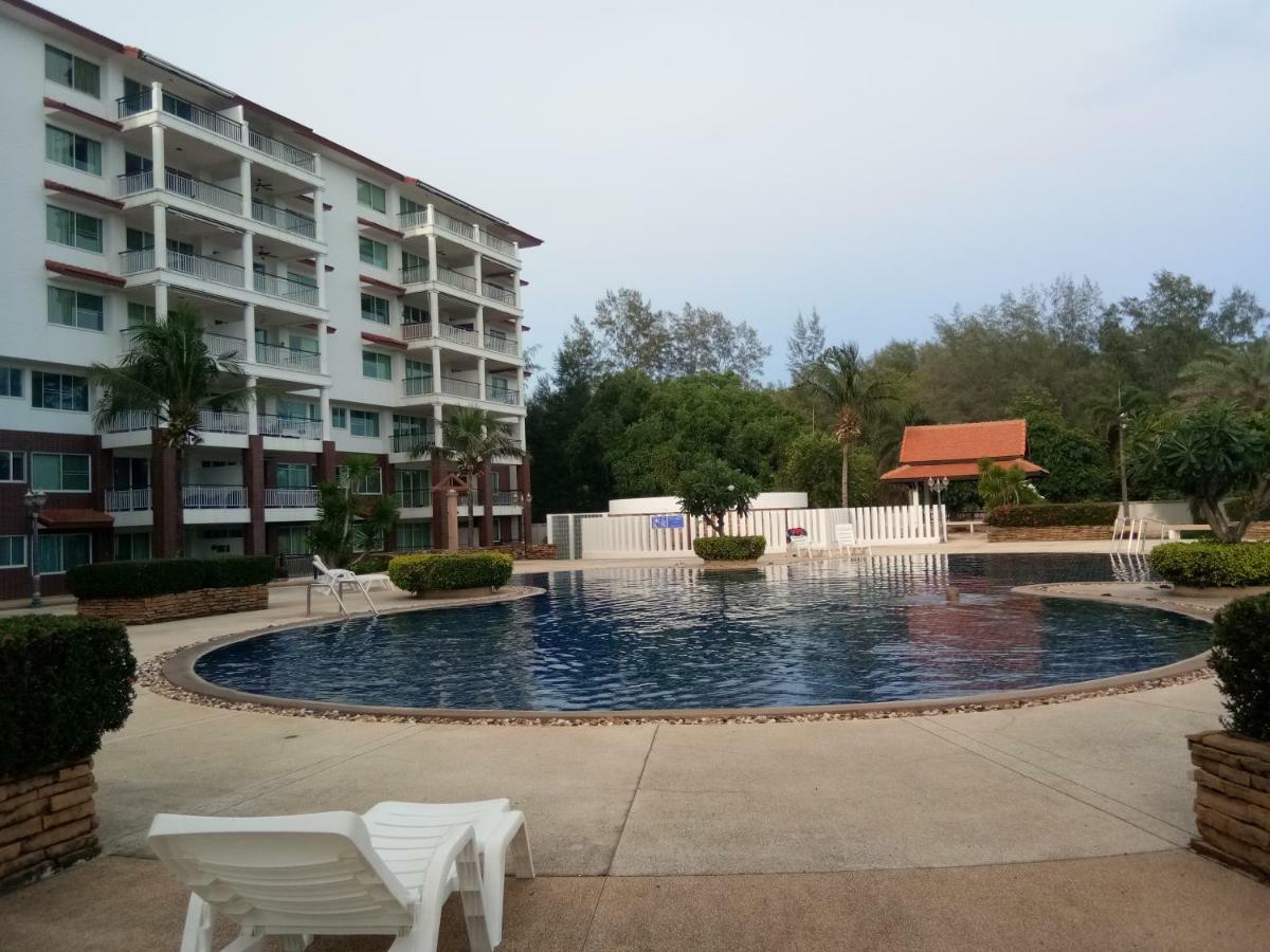 Seaview Condominium B15 Rayong Esterno foto