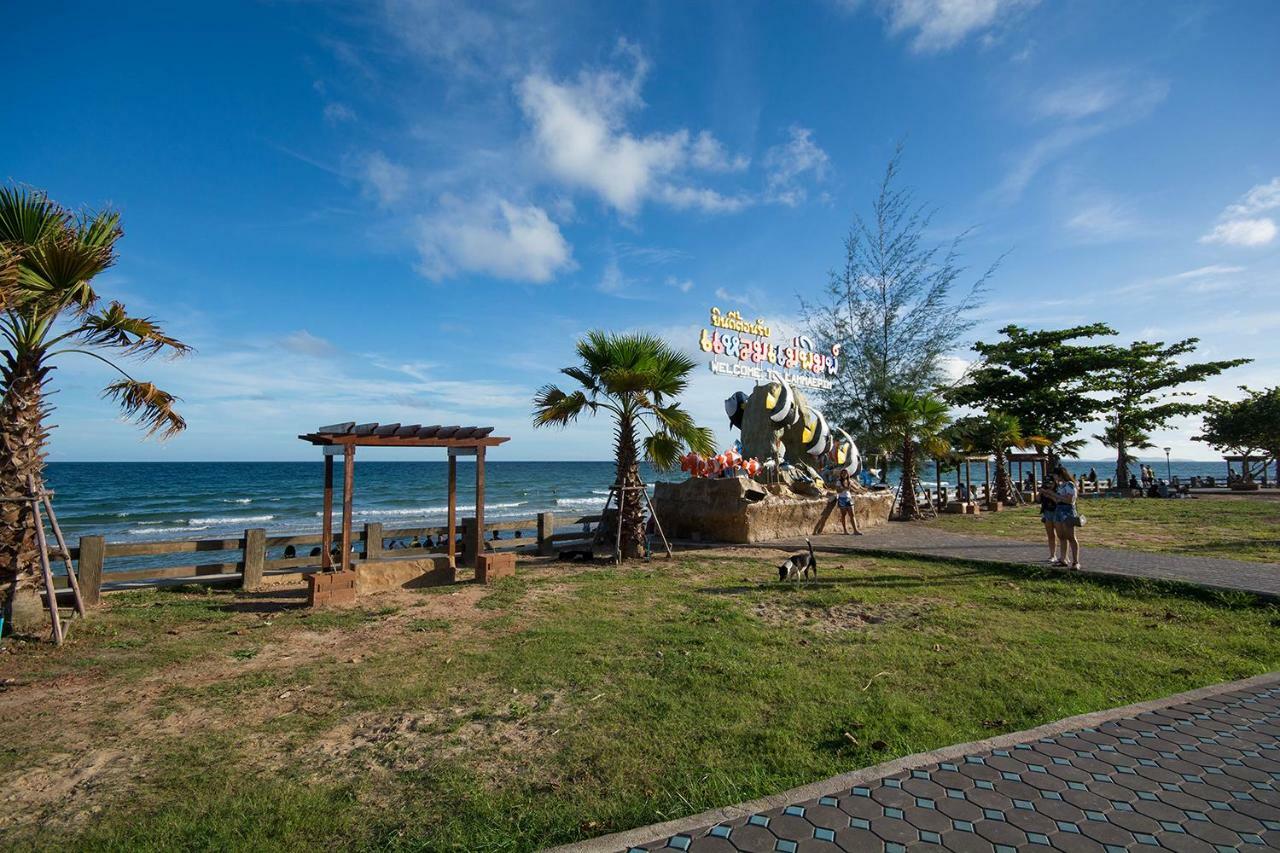 Seaview Condominium B15 Rayong Esterno foto